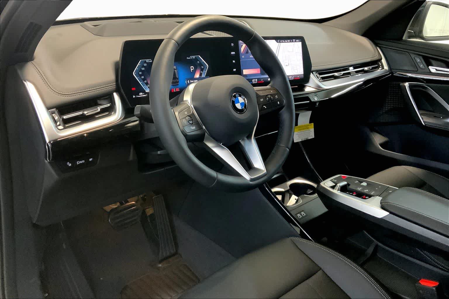 Used 2025 BMW X1 xDrive28i w/ Technology Package AWD/4WD image 8