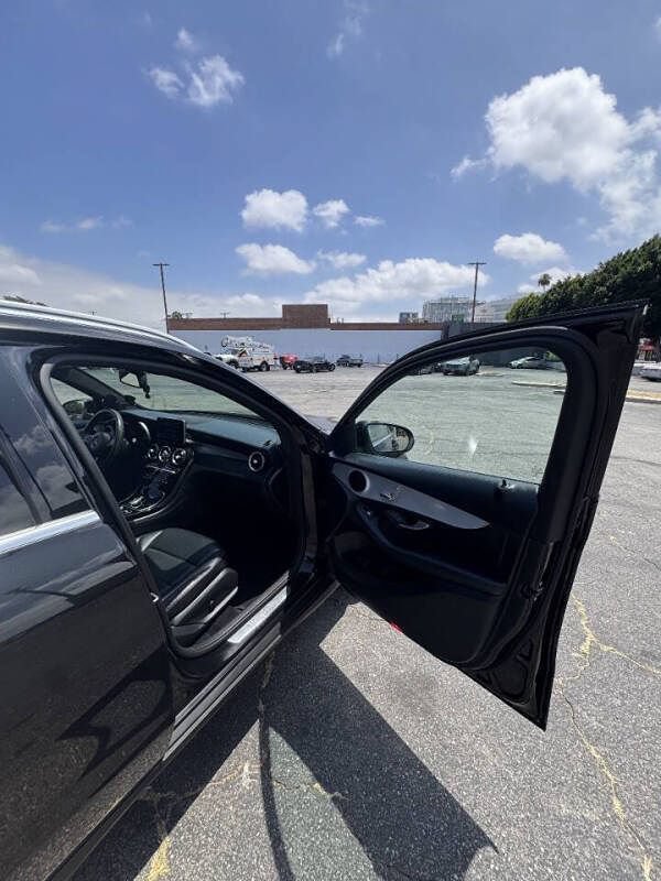 Used 2017 Mercedes-Benz GLC 300 image 12
