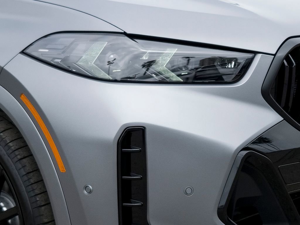 New 2026 BMW X6 M60i image 6