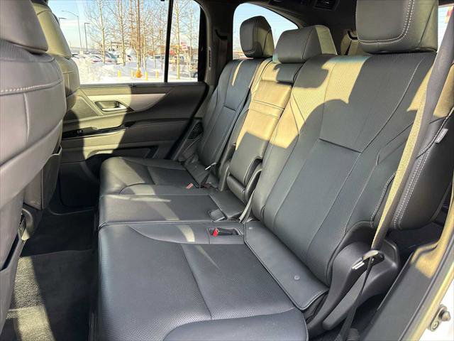 Used 2024 Lexus LX 600 F Sport image 19