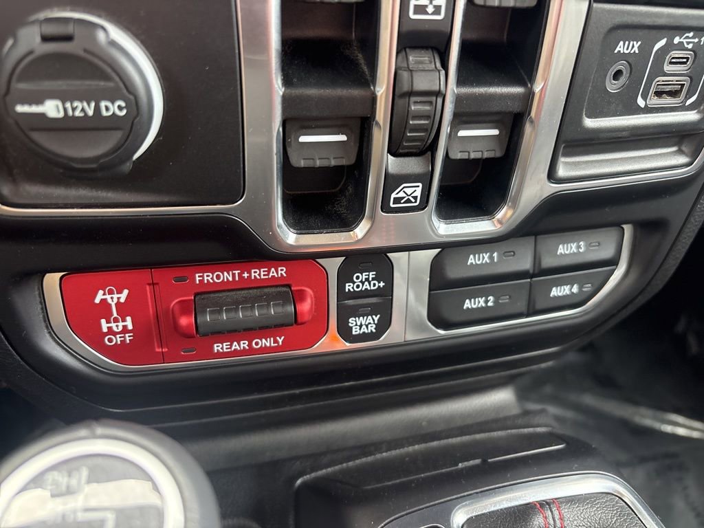 Used 2021 Jeep Wrangler Unlimited Rubicon w/ LED Lighting Group AWD/4WD image 23