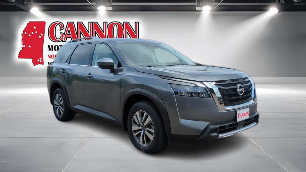 Used 2025 Nissan Pathfinder SL w/ Cargo Package AWD/4WD image 3