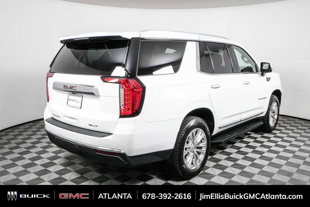 Used 2021 GMC Yukon SLT w/ SLT Premium Package image 3