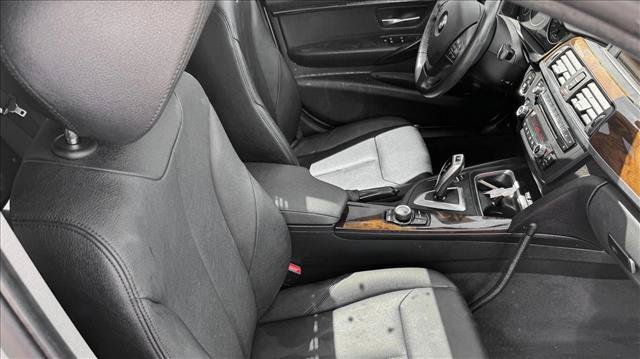 Used 2015 BMW 320i xDrive Sedan AWD/4WD image 19