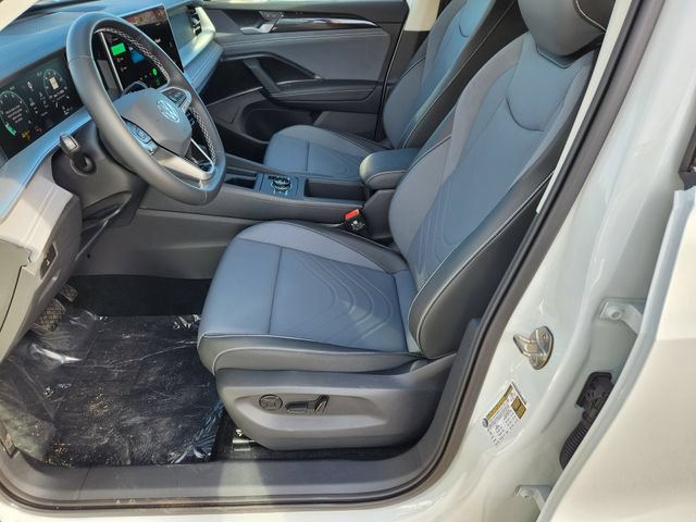 New 2026 Volkswagen Tiguan SE AWD/4WD image 11