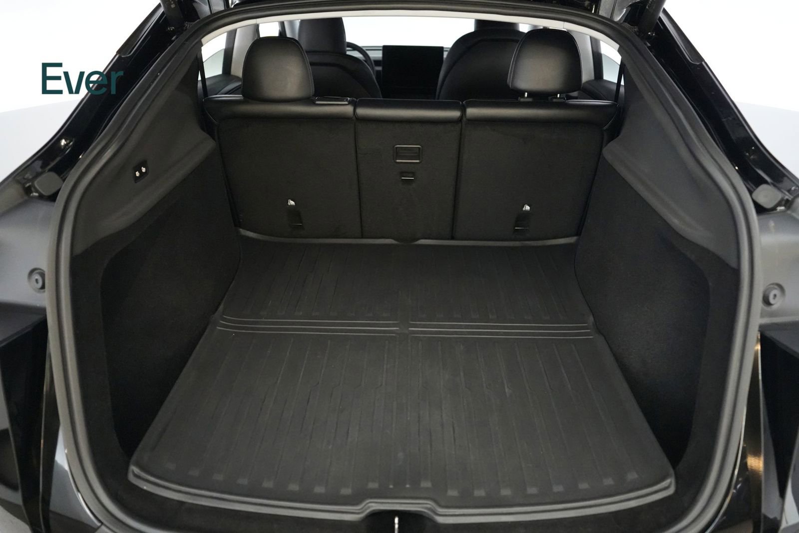 Used 2026 Tesla Model Y Long Range RWD image 8