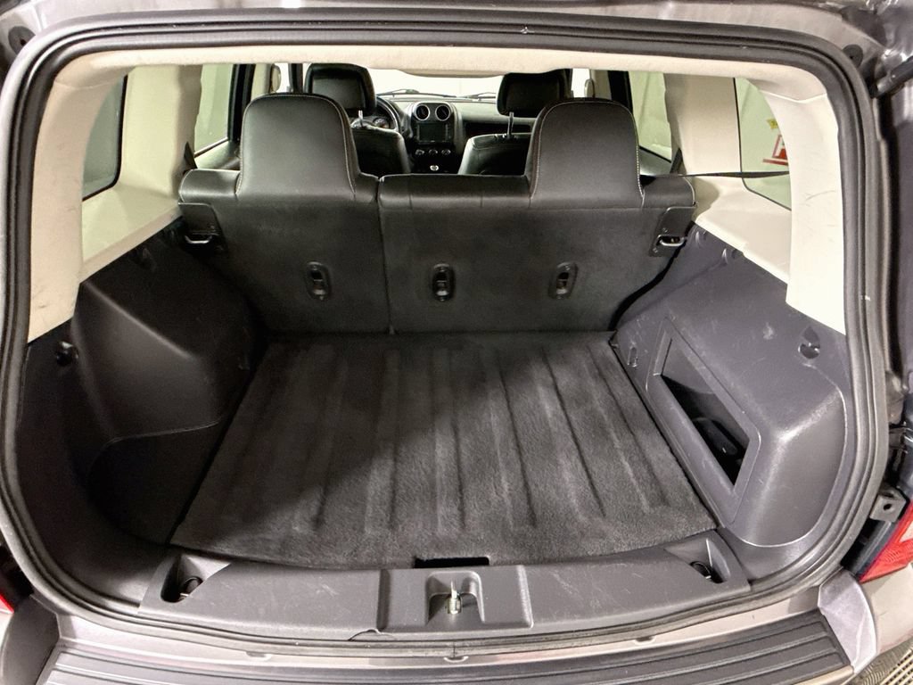 Used 2017 Jeep Patriot 75th Anniversary w/ Power Value Group FWD image 27