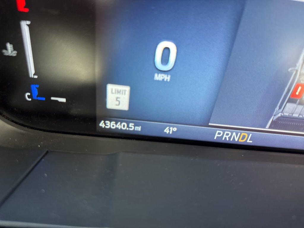 Used 2025 Ford Maverick Lariat AWD/4WD image 23