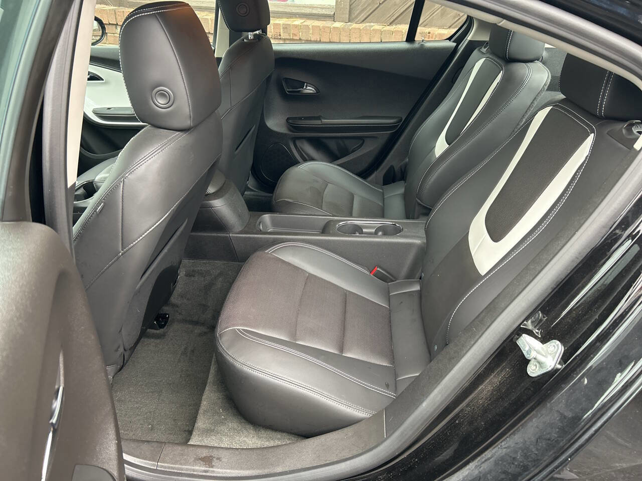 Used 2012 Chevrolet Volt Premium w/ Premium Trim Package image 16