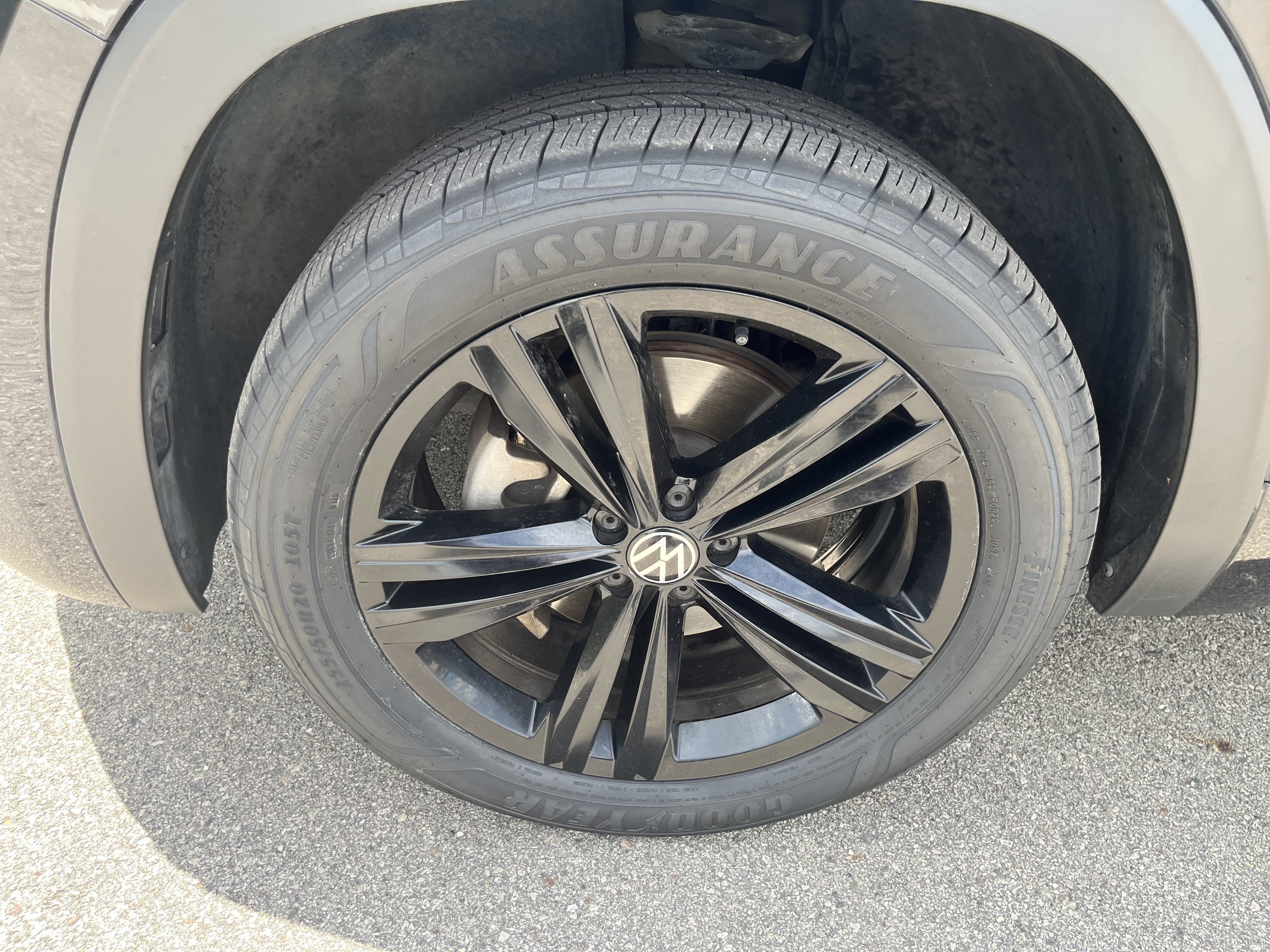 Certified 2023 Volkswagen Atlas SEL R-Line AWD/4WD image 25