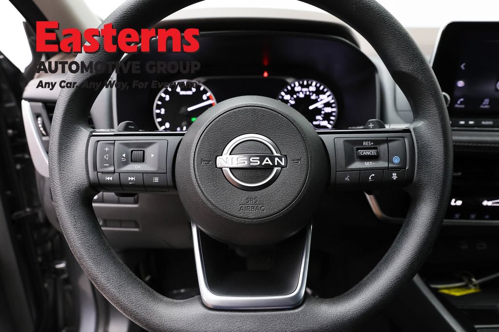 Used 2023 Nissan Rogue SV AWD/4WD image 10