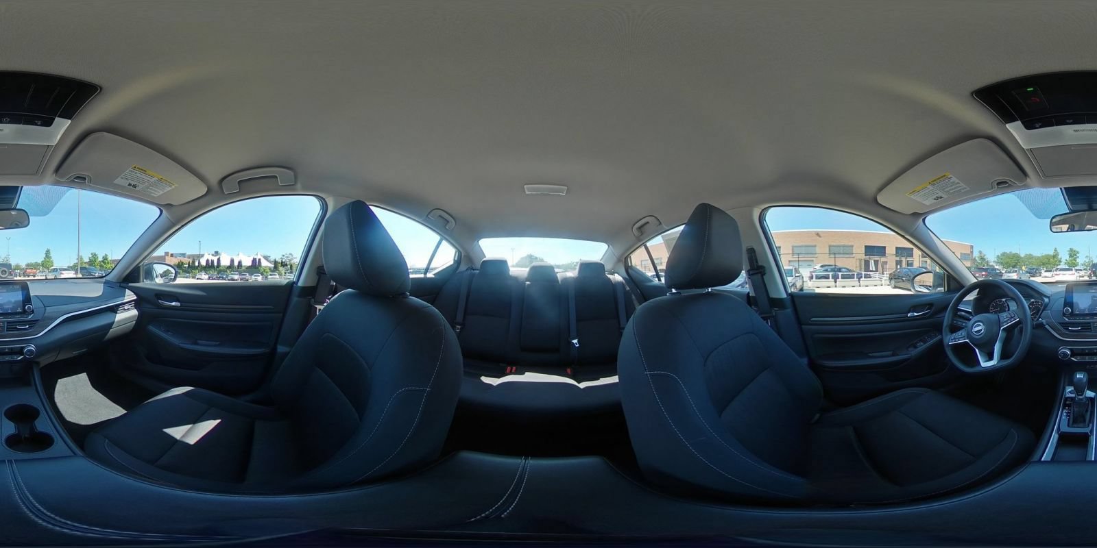 Used 2025 Nissan Altima 2.5 SV FWD image 37