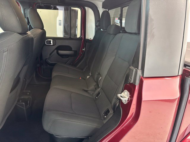Used 2021 Jeep Gladiator Sport AWD/4WD image 21
