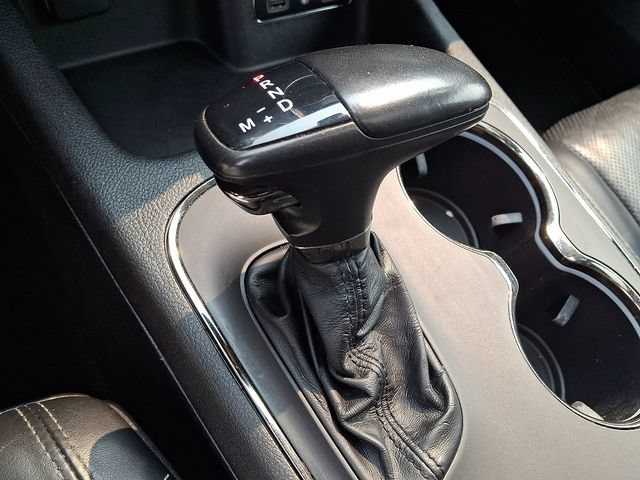 Used 2020 Dodge Durango R/T w/ Blacktop Package AWD/4WD image 17