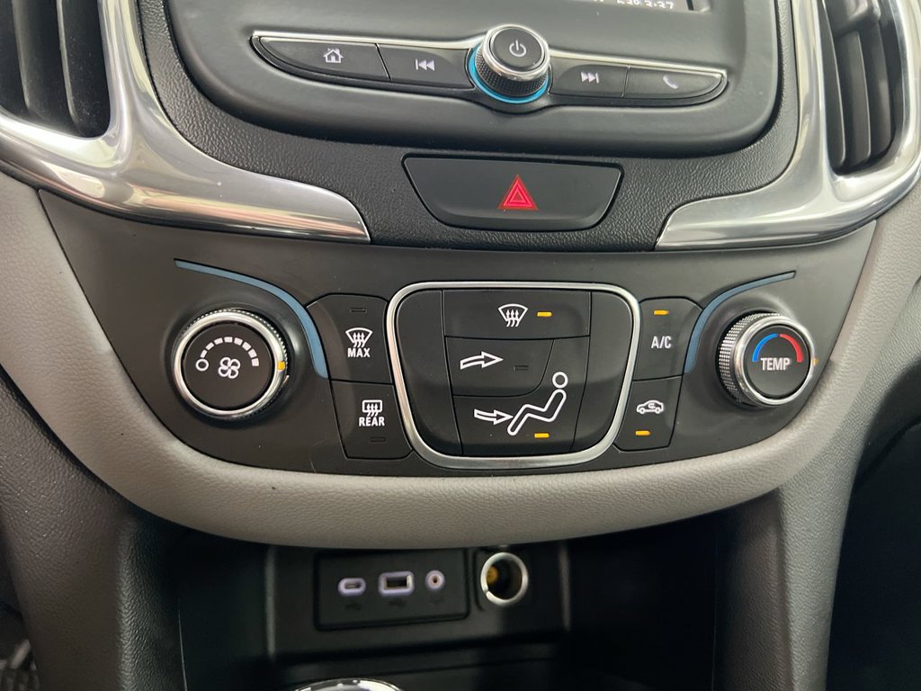 Used 2019 Chevrolet Equinox LS AWD/4WD image 16