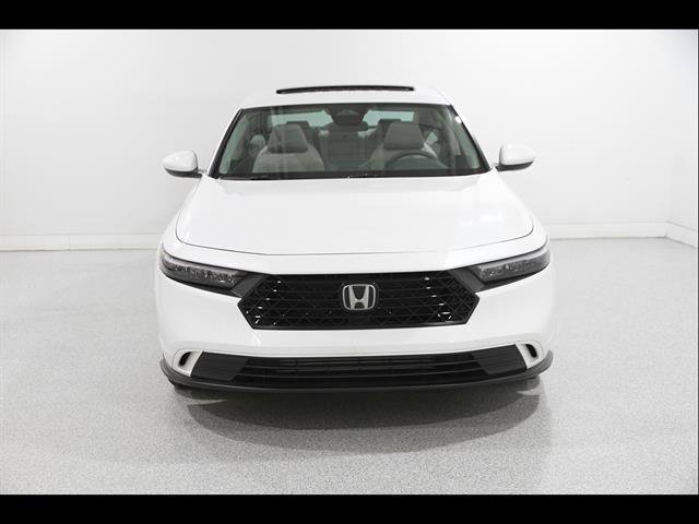 Used 2024 Honda Accord EX image 2