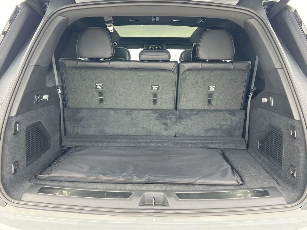 New 2026 Cadillac Escalade IQL Luxury image 32