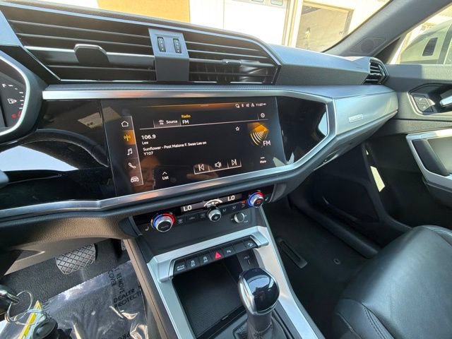 Used 2025 Audi Q3 2.0T Premium AWD/4WD image 25