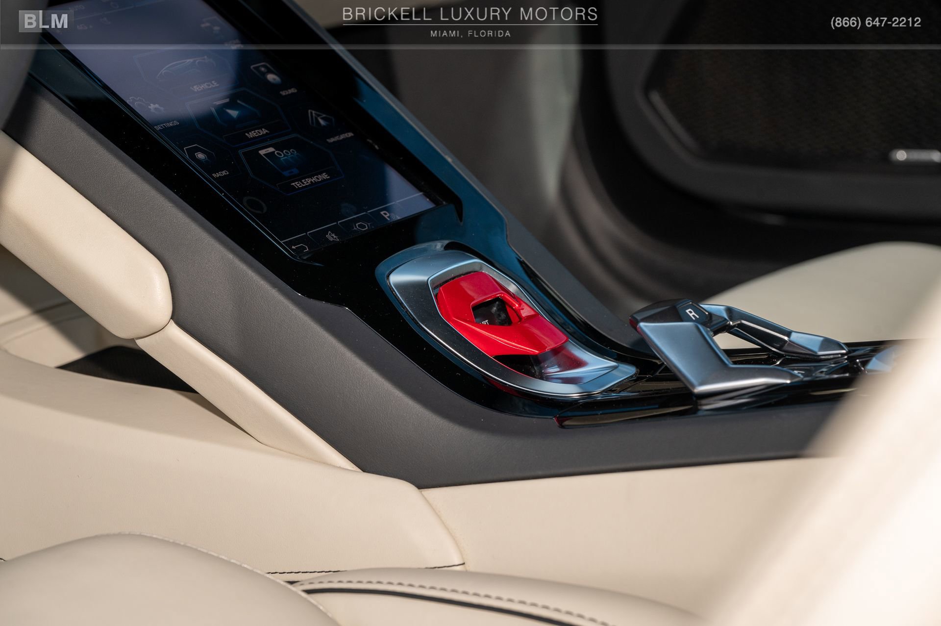 Used 2020 Lamborghini Huracan EVO image 17