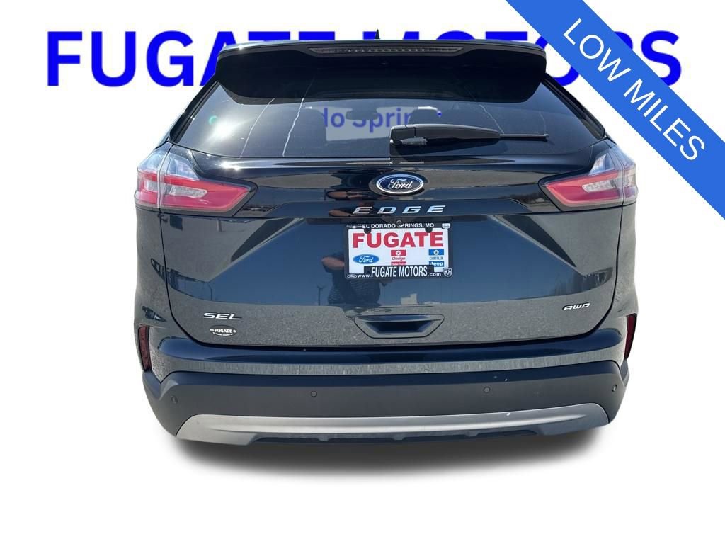 Used 2023 Ford Edge SEL w/ Convenience Package image 4