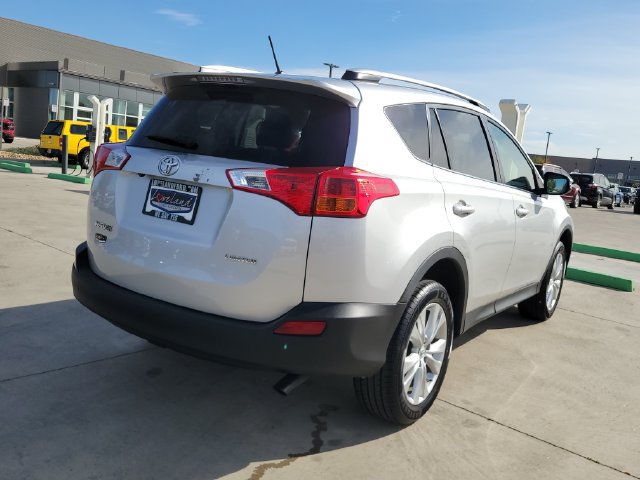 Used 2013 Toyota RAV4 Limited FWD image 3