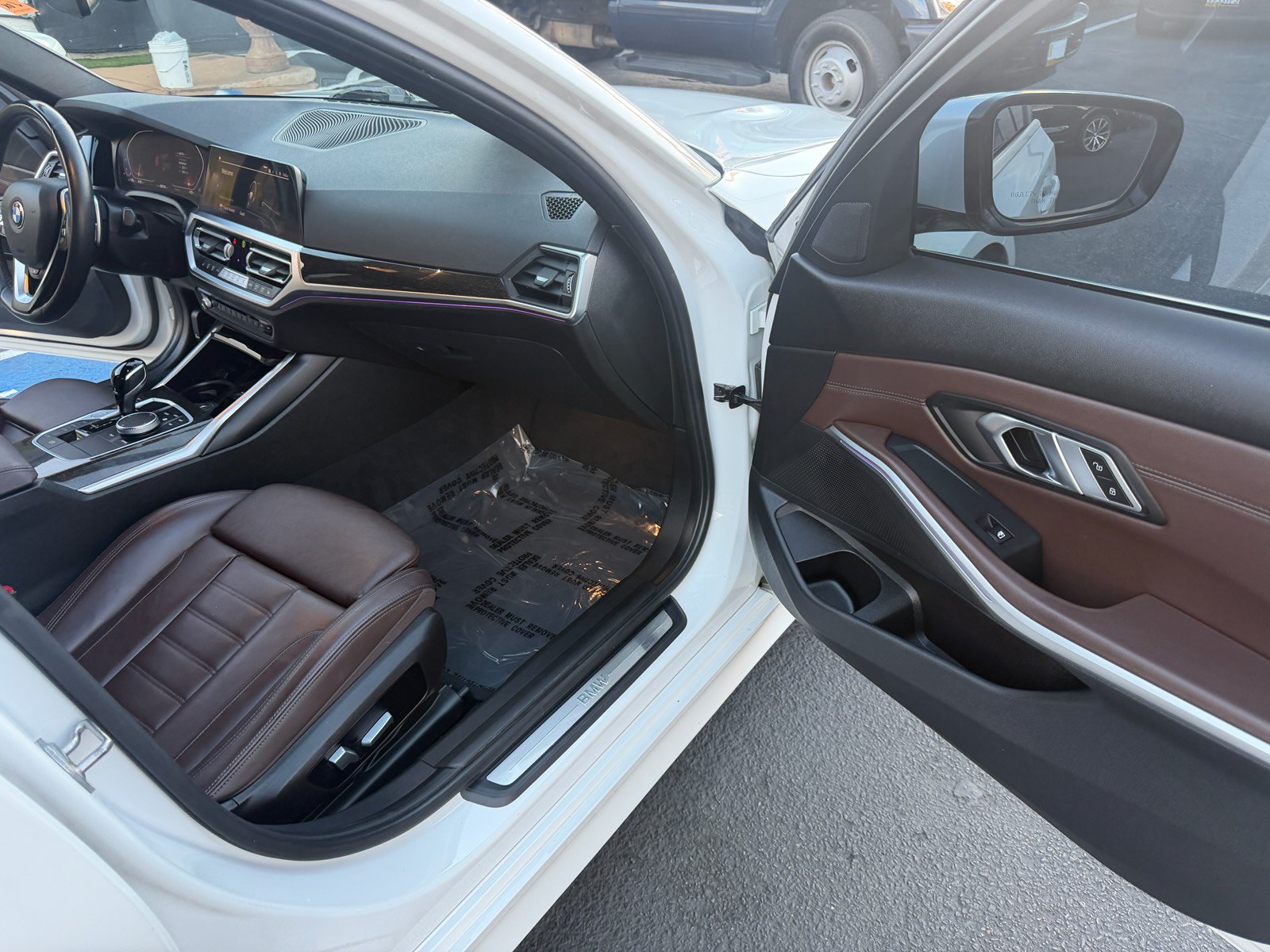Used 2022 BMW 330i Sedan w/ Premium Package 2 RWD image 14