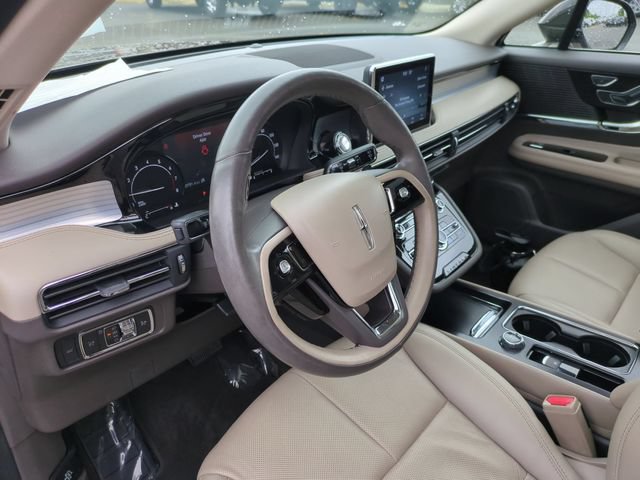 Used 2021 Lincoln Corsair FWD w/ Premium Package image 15