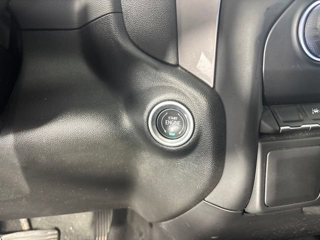 Used 2022 Chevrolet Silverado 1500 Custom AWD/4WD image 7