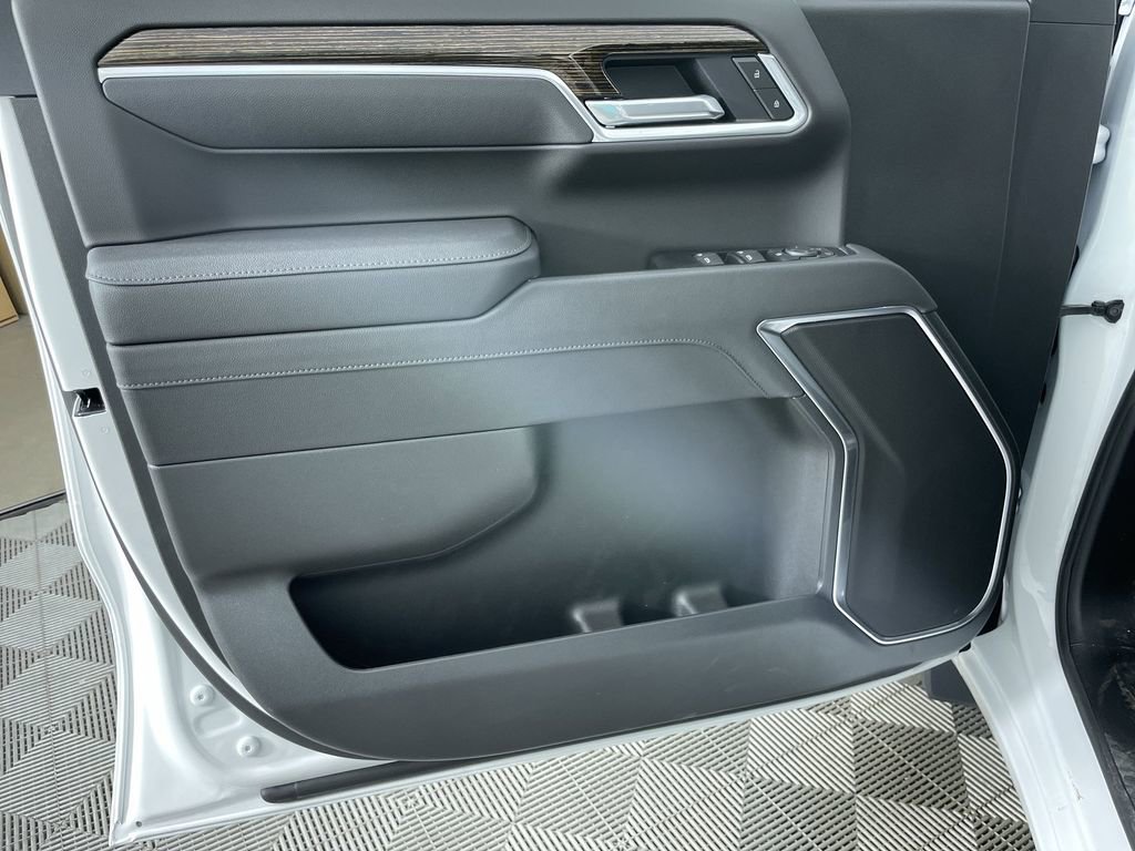 New 2025 GMC Sierra 1500 Elevation image 22