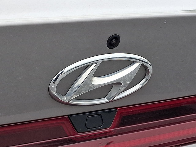 Certified 2021 Hyundai Elantra SEL w/ Convenience + Premium Package FWD image 30