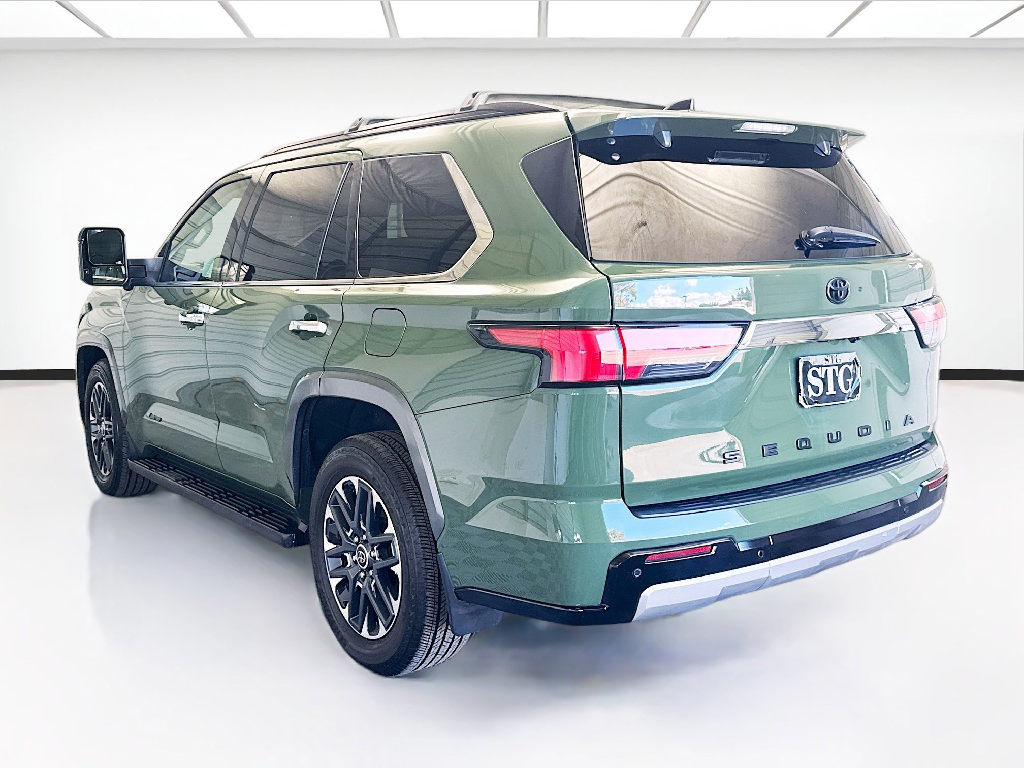 Used 2023 Toyota Sequoia Limited image 6