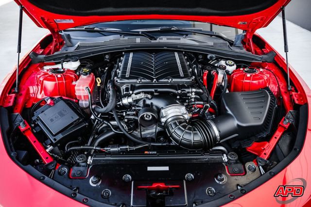 Used 2017 Chevrolet Camaro SS RWD image 2