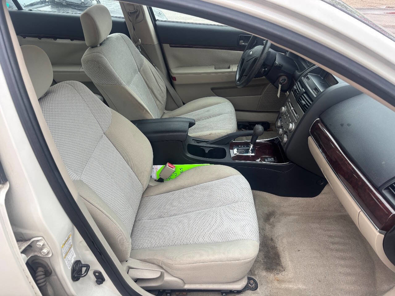 Used 2009 Mitsubishi Galant ES image 19