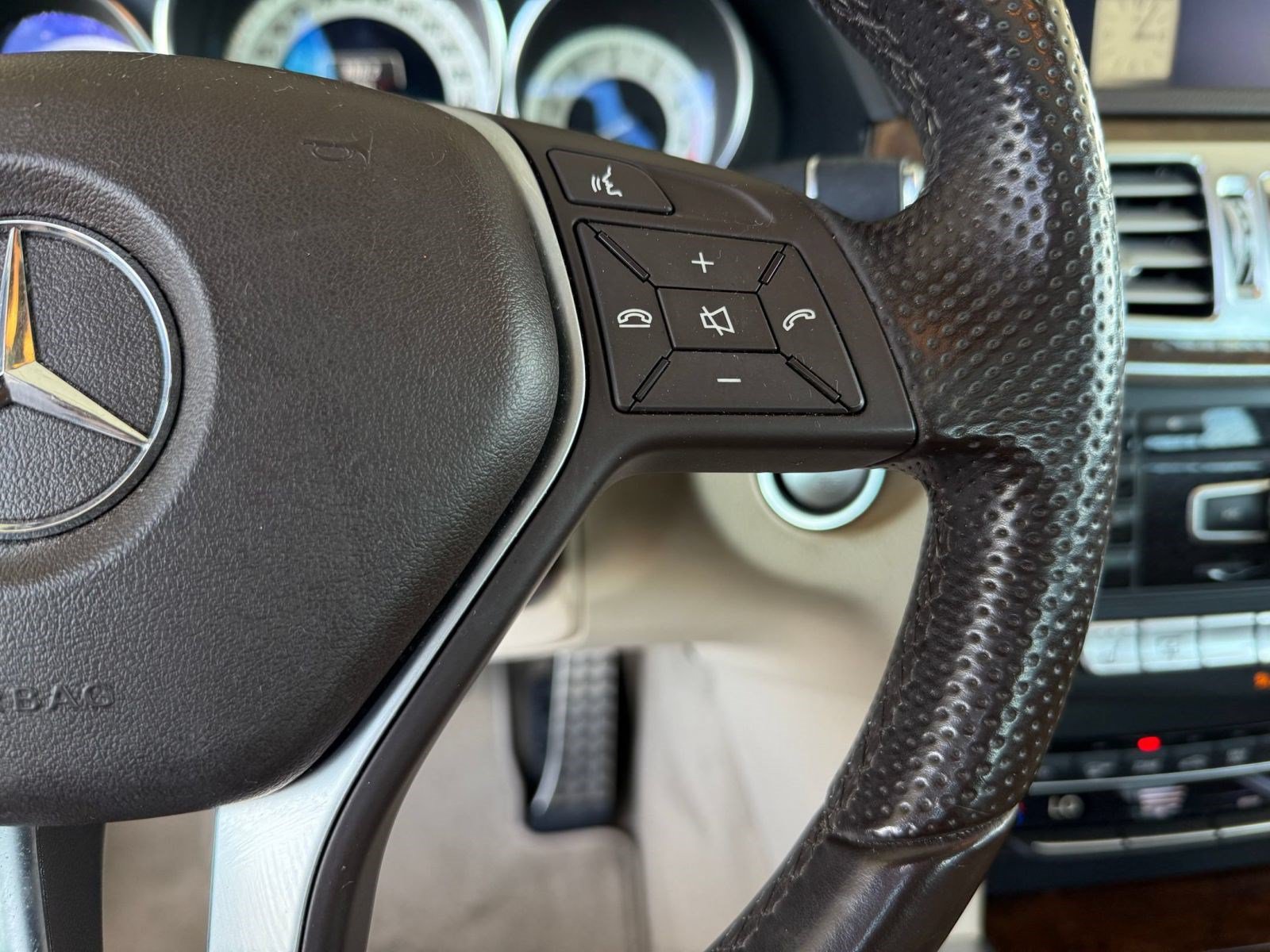 Used 2014 Mercedes-Benz E 350 Sedan image 17