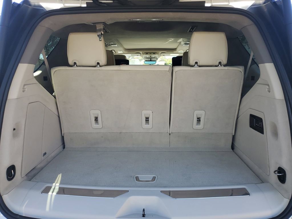 Used 2024 Cadillac Escalade Sport Platinum w/ LPO, ONYX Package image 24