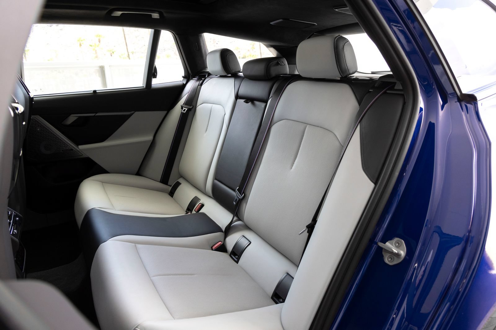 Certified 2025 BMW M5 Touring AWD/4WD image 28