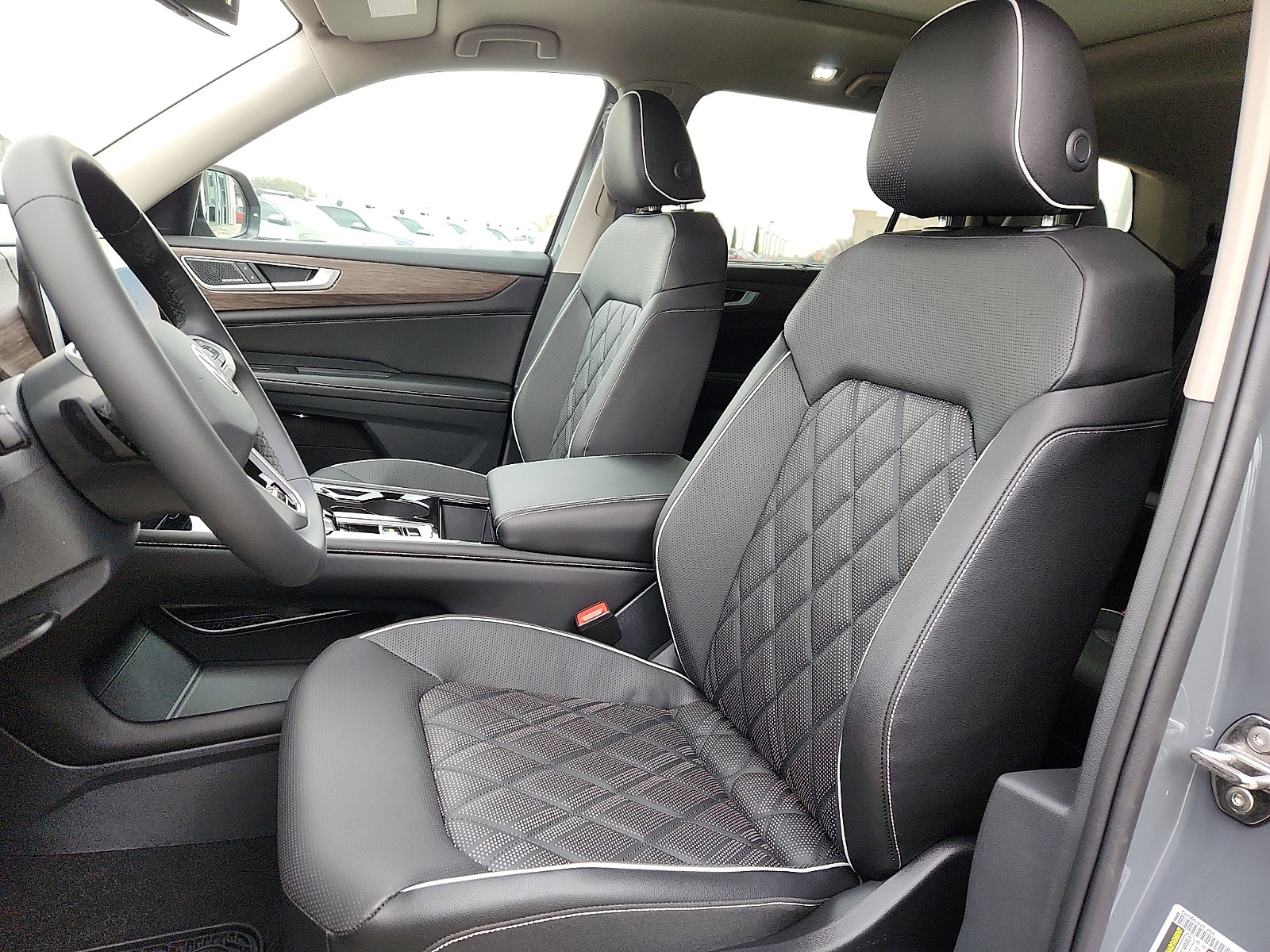 New 2026 Volkswagen Atlas SEL Premium R-Line image 12