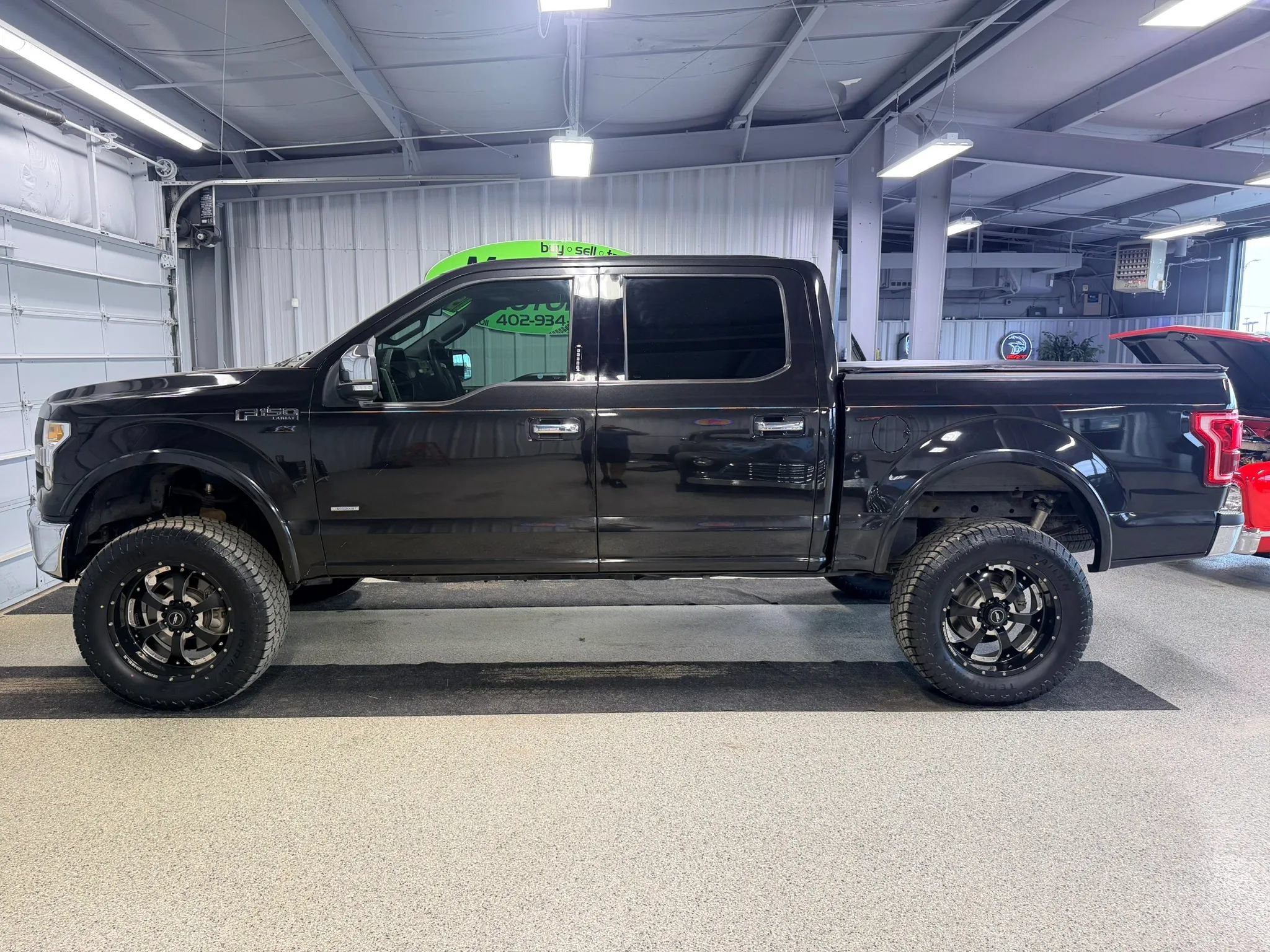 Used 2015 Ford F150 Lariat AWD/4WD image 10