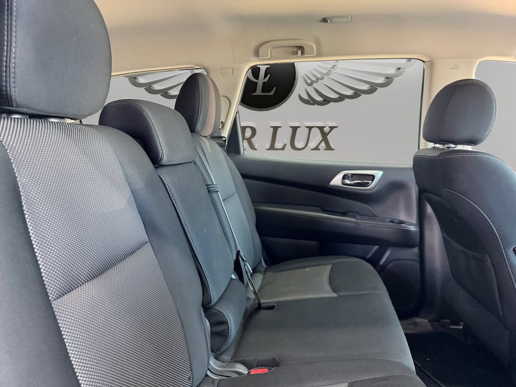 Used 2018 Nissan Pathfinder S FWD image 24