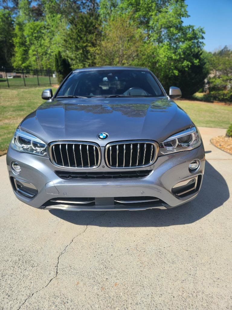 Used 2018 BMW X6 sDrive35i RWD image 3
