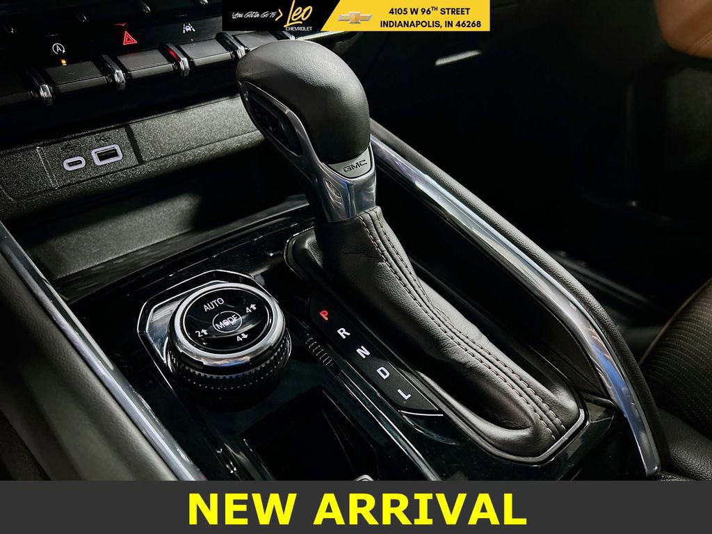 Used 2024 GMC Canyon AT4 w/ Canyon Safety Plus Package image 17