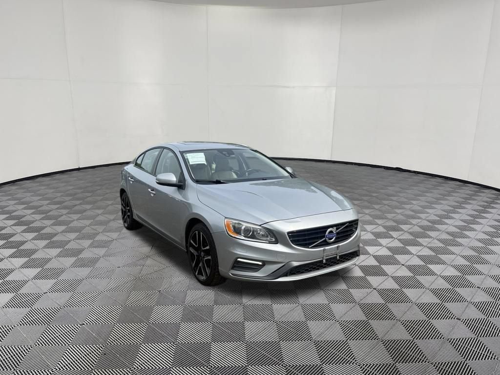 Used 2017 Volvo S60 T5 Dynamic FWD image 3