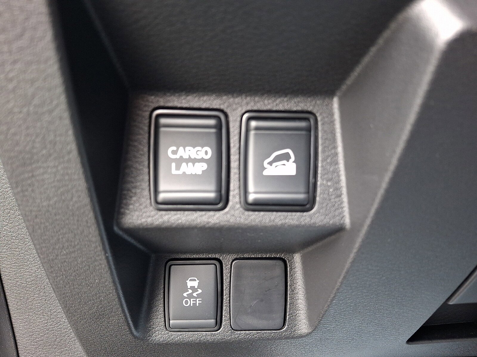Used 2024 Nissan Frontier SV w/ Tow Package AWD/4WD image 26