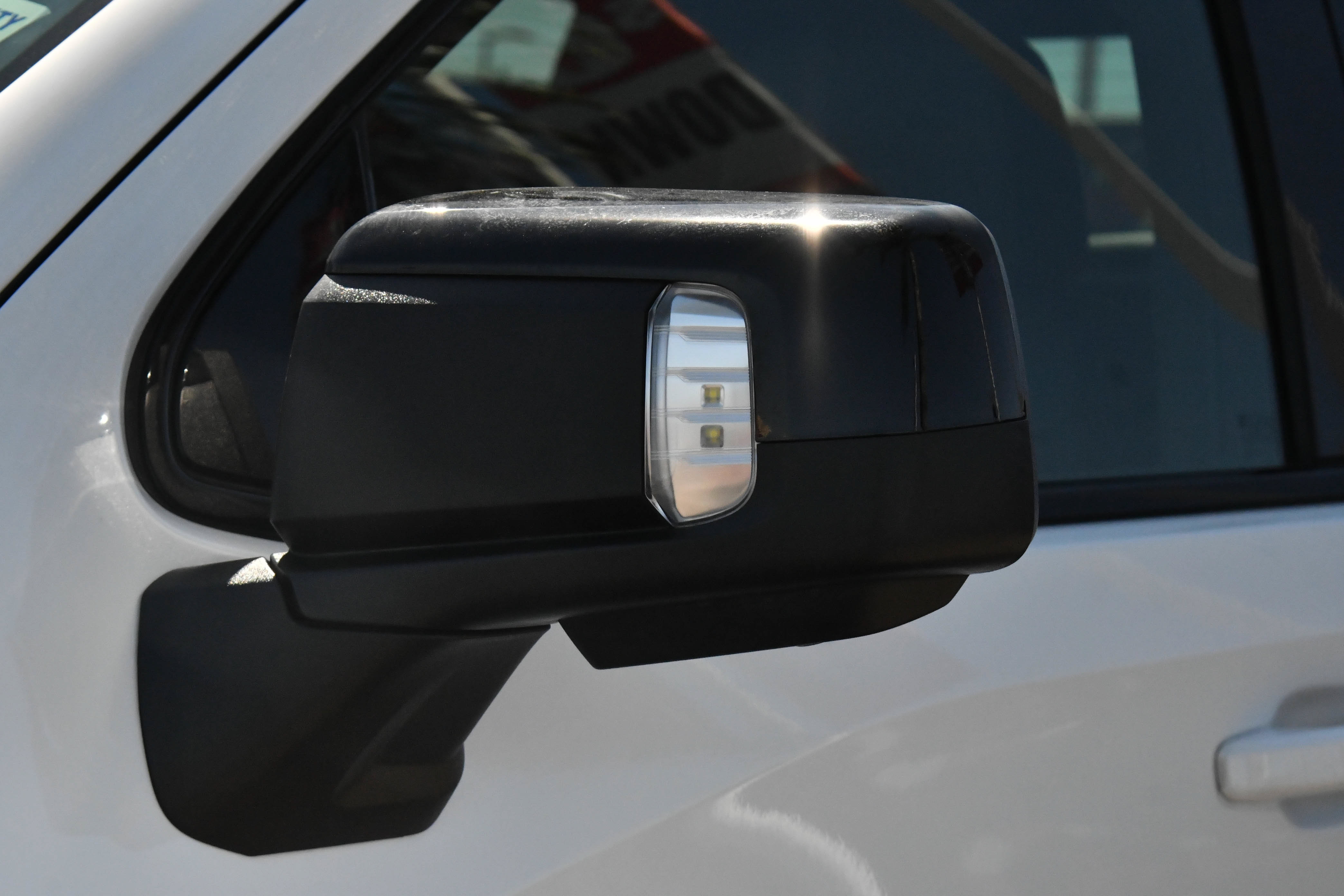 Used 2025 GMC Sierra 1500 AT4 AWD/4WD image 14