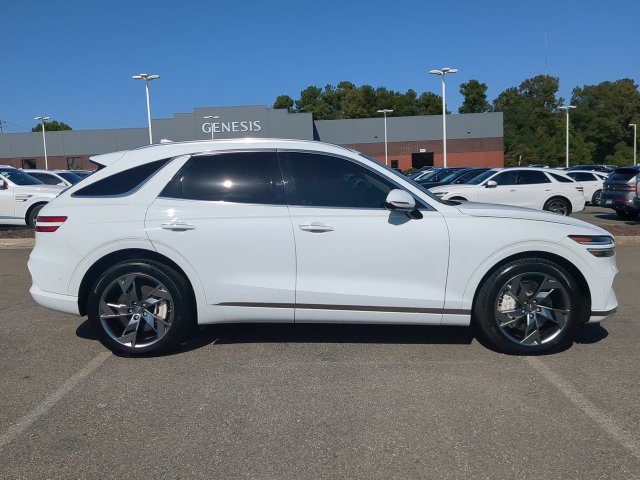 Used 2025 Genesis Electrified GV70 w/ Prestige Package AWD/4WD image 4