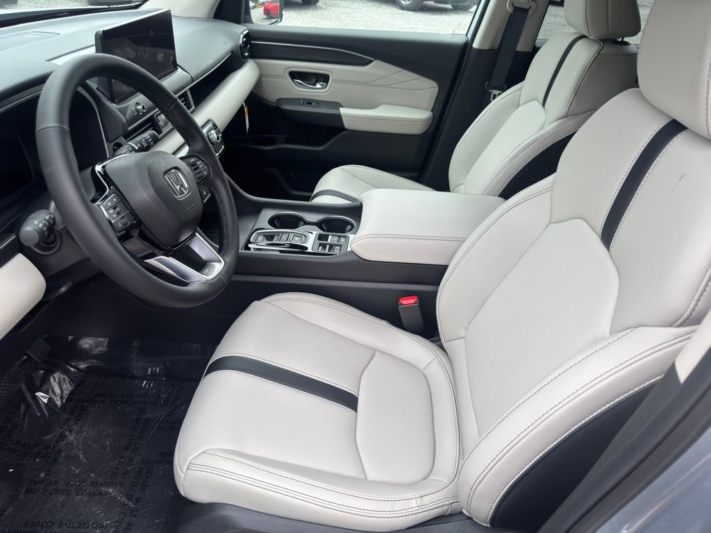 New 2026 Honda Pilot Touring image 8
