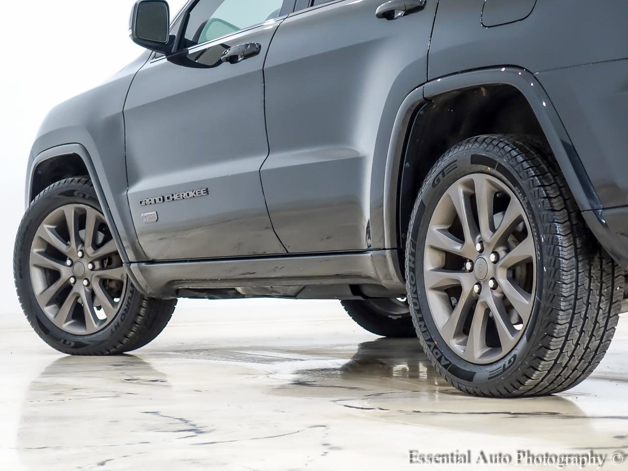 Used 2016 Jeep Grand Cherokee Limited 75th Anniversary AWD/4WD image 11