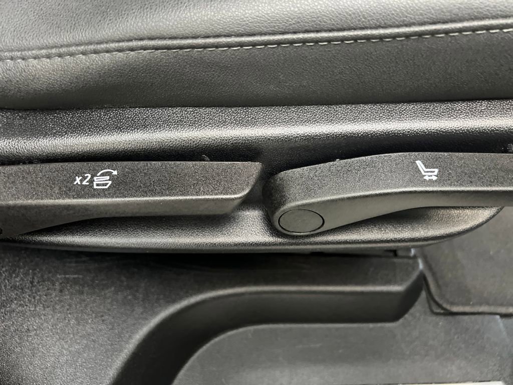 Used 2025 Chevrolet Tahoe Z71 image 18