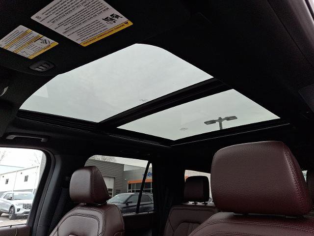 Certified 2024 Ford Expedition Limited image 15