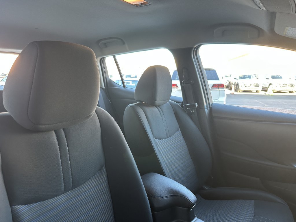 Used 2025 Nissan Leaf S FWD image 29